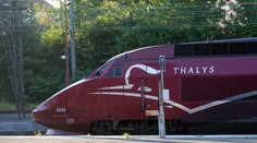 Vo vlaku z Amsterdamu do Paríža zatkli agresívneho muža kričiaceho Alláhu akbar