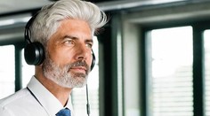 Z výpravcu Dušana sa stal model. Aj po 20 rokoch patrí medzi najsexy Slovákov