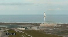 Vesmírna loď Starship úspešne pristála, ale po tom explodovala