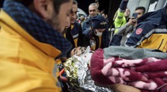 VIDEO: Ďalší zázrak v Turecku. Po 278 hodinách vyslobodili spod trosiek muža