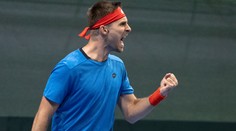 Slovenskí tenisti držia po úvodnom dni duelu s Talianskom nerozhodný stav