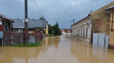 Popadané stromy museli počkať. Supercely na východe Slovenska narobili veľké škody