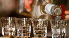 Tragédia v Rusku. Podomácky vyrobený alkohol zabil desať ľudí