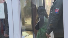 Do sveta sa dostalo šokujúce video z domácnosti na Spiši. Matku obvinili aj zo sexuálneho násilia