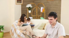Rodičia by si mali dobre rozmyslieť, aké fotky detí dajú na internet