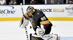 VIDEO-NHL: Tampe sa skončila osemzápasová víťazná séria, Fleury dorovnal legendu