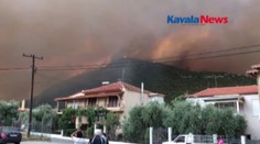 Grécky ostrov Tasos sa mení na horiace peklo. Vyhlásili stav ohrozenia