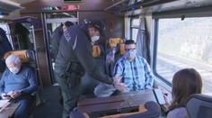 Boli sme sa pozrieť, ako polícia kontrolovala prvý deň OTP režim vo vlakoch a autobusoch