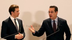 Rakúsky kancelár Kurz po korupčnom škandále žiada nové voľby