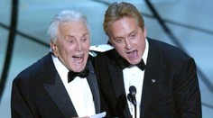 Zomrel herec Kirk Douglas (†103), nezabudnuteľný filmový Spartakus