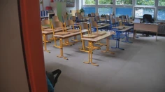 Minister školstva pripustil, že v niektorých okresoch hrozí opäť zatváranie škôl