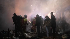 OBRAZOM: Horiace ulice a krvavé strety s políciou. Francúzsko zažilo najnásilnejšie protesty proti spornej reforme
