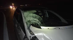 Policajti ho napomenuli, lebo nemal reflexné prvky. Potom ho zabilo auto