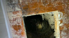 Muž chcel pomôcť kamarátovi so sťahovaním. Po páde do studne ho ratovali hasiči