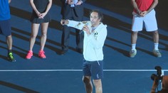 Yannick Noah, nielen s tenisom, roztlieskal Slovákov