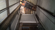 S tehotnou ženou sa odtrhol výťah