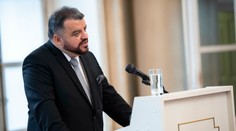 Chmelár odovzdal podpisy pre svoju prezidentskú kandidatúru