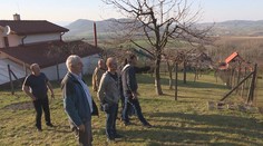 Majú pozemky, no nemôžu sa k nim dostať. Nevedie k nim žiadna cesta