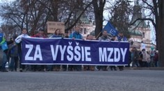 Ľudia na východe Slovenska vyšli do ulíc. Chcú zvýšiť platy o 40 €