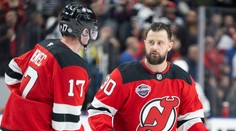 Slovenské duo s vydareným úvodom NHL, Tatar takmer skóroval. New Jersey v Prahe pretlačilo Buffalo