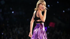 Máte radi Taylor Swift? Držte jej v novembri päste