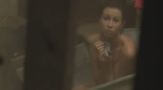 Janin vzrušujúci kúpeľ na Farme. Toto ste v televízii nevideli