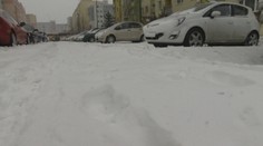 Firma, ktorá zabezpečuje zimnú údržbu Bratislavy, podľa mestských poslancov pohorela