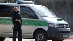V Brémach pátrajú po mladíkovi z Alžírska, evakuovali nákupné centrum