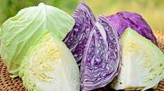 Mandľové rezy s malinami