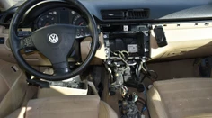 Z interiéru Volkswagenu nezostalo takmer nič. Lupič ukradol z auta aj zadné sedačky