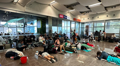 Slovenky strávili takmer 30 hodín vo vytopenej letiskovej hale. Cesta z Chorvátska sa zmenila na peklo