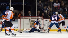 NHL: Halák v príprave víťazne, Sekera a Marinčin asistovali