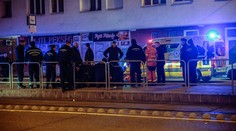 Dráma v Budapešti. Muž dobodal troch policajtov, jeden zomrel