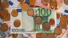 Vybrať všetko naraz, alebo dostávať po častiach? Výplata peňazí z 2. piliera má jasné pravidlá len do konca roka