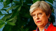 Britské predčasné voľby priniesli Britom chaos, tvrdí maďarský expert