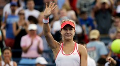 Bouchardová sa v šatni šmykla a utrpela otras mozgu. Na US Open končí