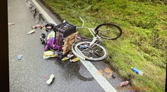 Cyklista, ktorého zrazilo auto za obcou Matúškovo, zomrel v nemocnici