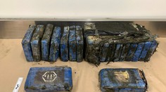 Na pláž vyplavilo kokaín za milióny dolárov