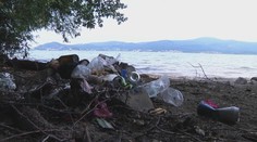 Samá špina a smeti. Na Zemplínskej šírave majú hlavu v smútku z nezodpovedných ľudí