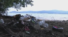 Samá špina a smeti. Na Zemplínskej šírave majú hlavu v smútku z nezodpovedných ľudí