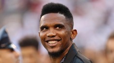 VIDEO: Samuel Eto´o sa v Katare dostal do konfliktu. Napadol fanúšika priamo pred štadiónom