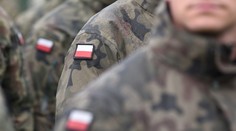 Poľsko má čoraz väčší strach zo situácie na hraniciach s Bieloruskom. Vyšle tam ďalších tisíc vojakov