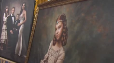Do fotografií vdychuje históriu. Dita nám ukázala, ako vznikajú dobové portréty