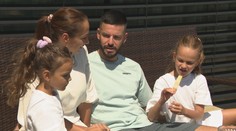 Na pódiu pôsobí ako drsný chlap, no v súkromí by ste ho natreli na chlieb. Raper Ego ukázal rodinu