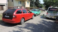 Prehovorila žena, ktorá sa hodila pred auto, aby zachránila dcéru