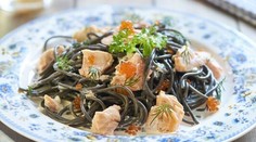 Sépiové špagety s údeným lososom