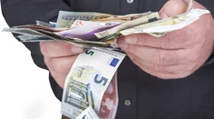 Burian: Druhý pilier je výhodný len pre asi 17 % sporiteľov