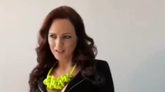 Pekelne sexy výstrih! Takto moderátorku Telerána ráno neuvidíte