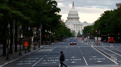 Trump podpísal zákon o sankciách voči Číne a odňal obchodné výsady Hongkongu