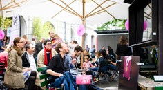 Švajčiari v referende odmietli, aby mal každý občan zaručený príjem 2262 €